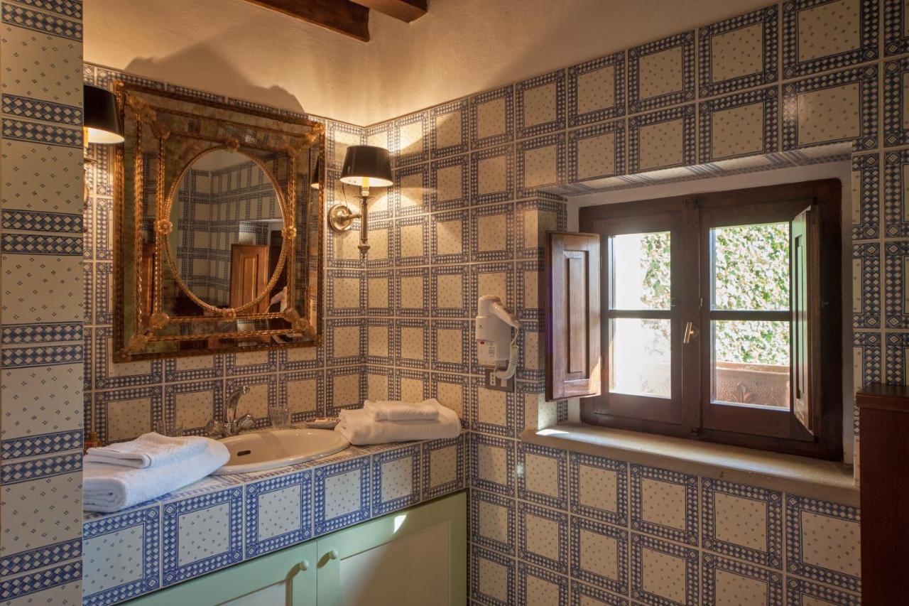 モンサント Castello Della Panerettaヴィラ エクステリア 写真